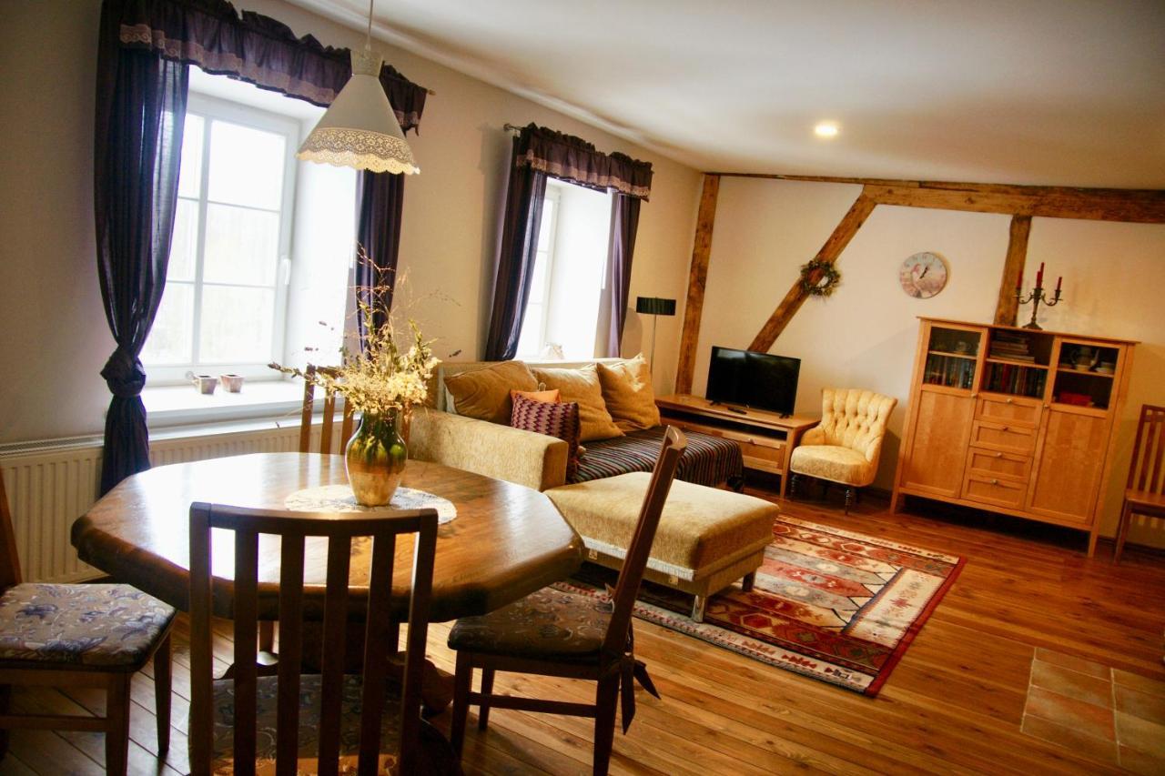 Bear Manor Lacu Muizina Apartment Pale Bagian luar foto